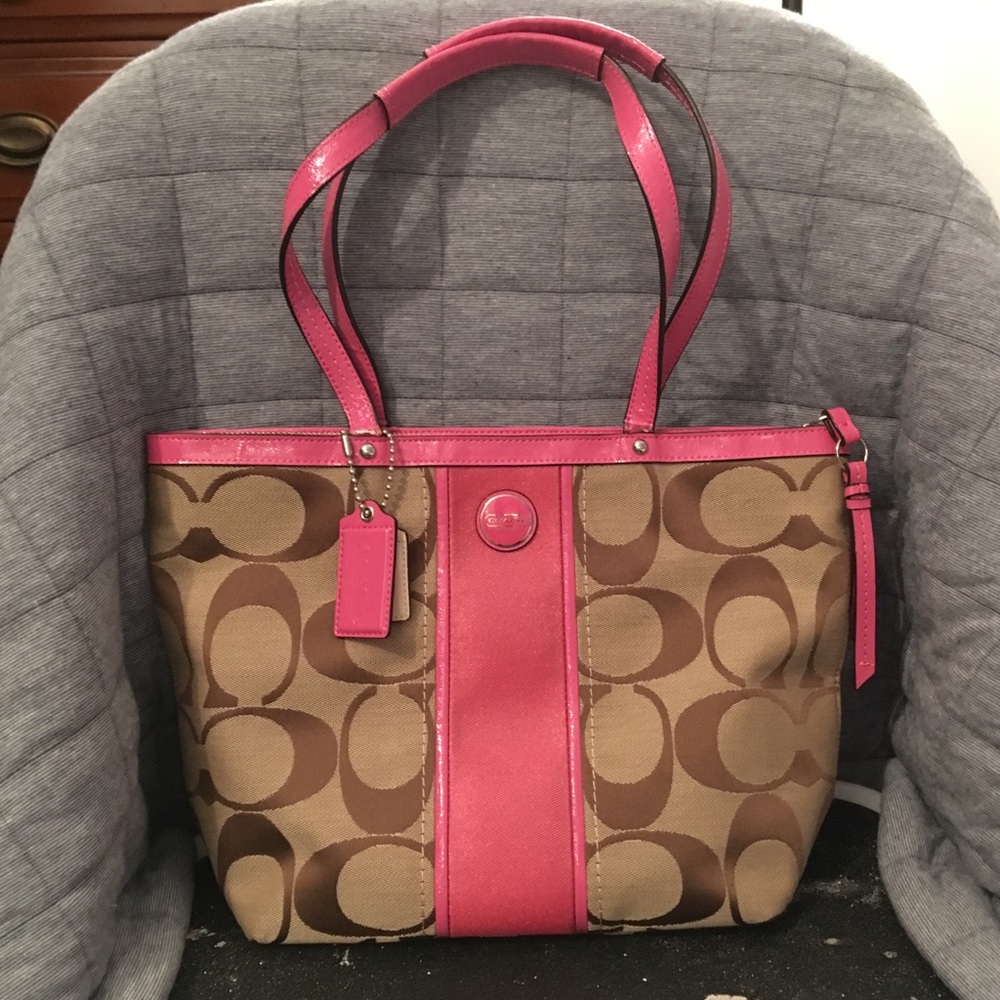 Coach Shoulder Bag